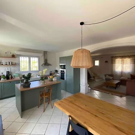Charmante Maison Provencale Avec Piscine Holiday home Coudoux
