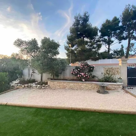 Charmante Maison Provencale Avec Piscine Holiday home Coudoux
